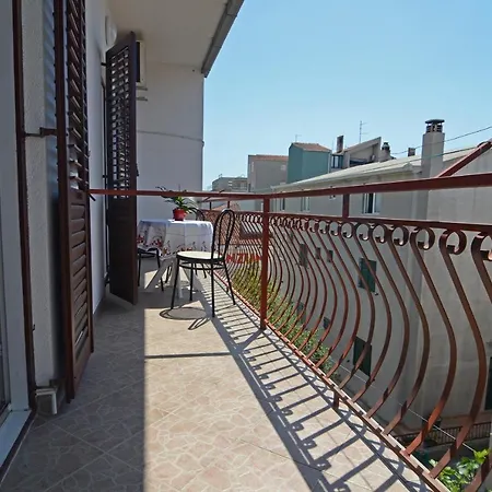 Apartment With A Parking Space - 12211 Makarska