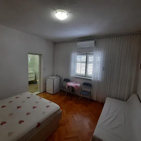 With A Parking Space - 12211 Makarska
