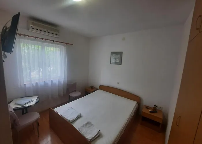 Daire With Parking Space - 12211 Makarska